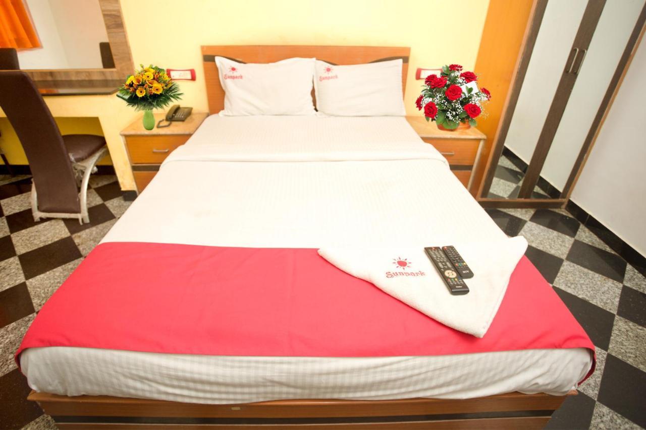 Hotel Sunpark Inn Chennai Exterior photo
